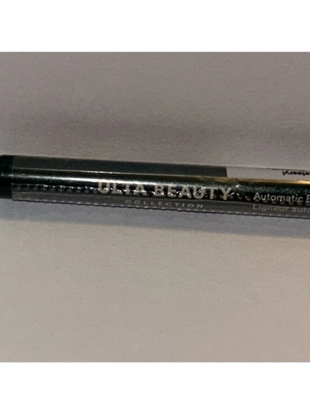 ULTA Beauty Automatic Eye Liner Metallic Emerald Shimmer Green eyeliner pencil